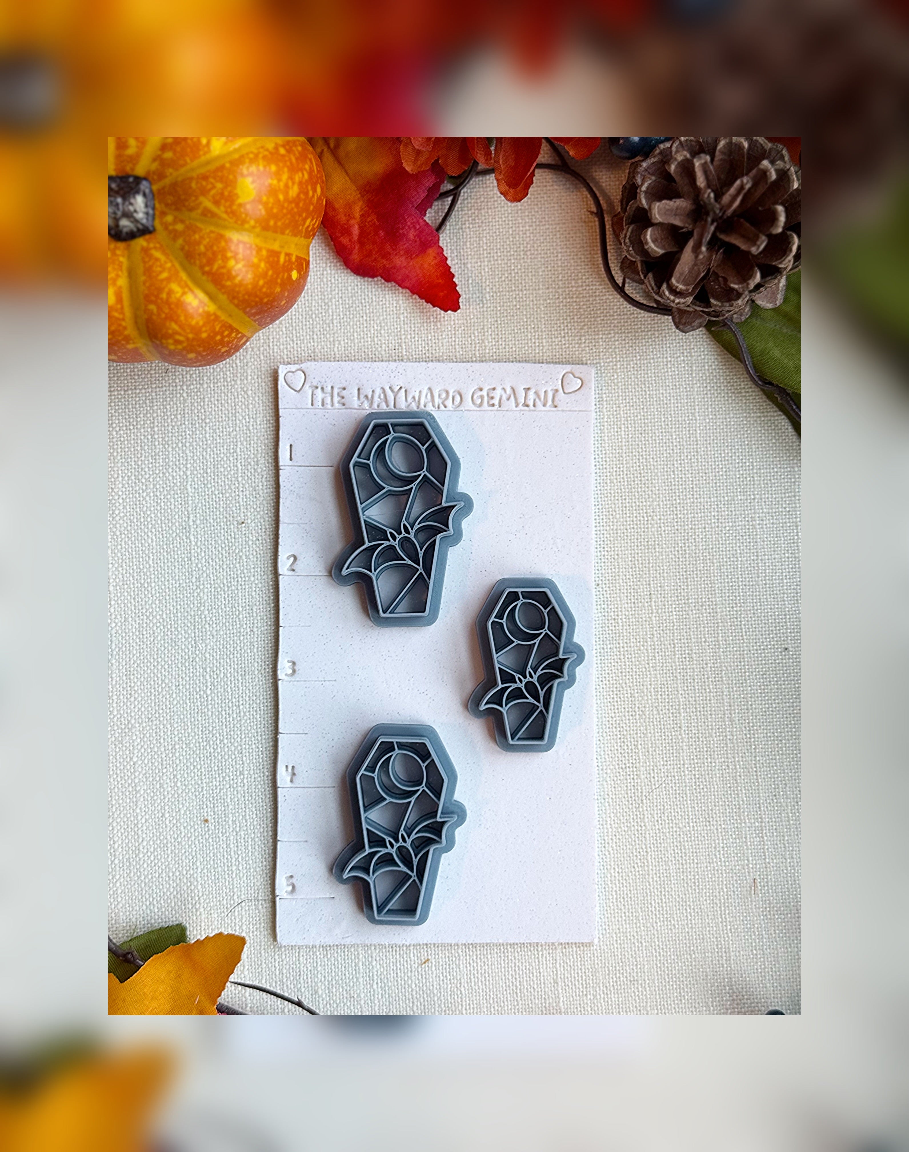 🌙 Moonrise Mausoleum Clay Cutter – Polymer Clay Tool for Halloween