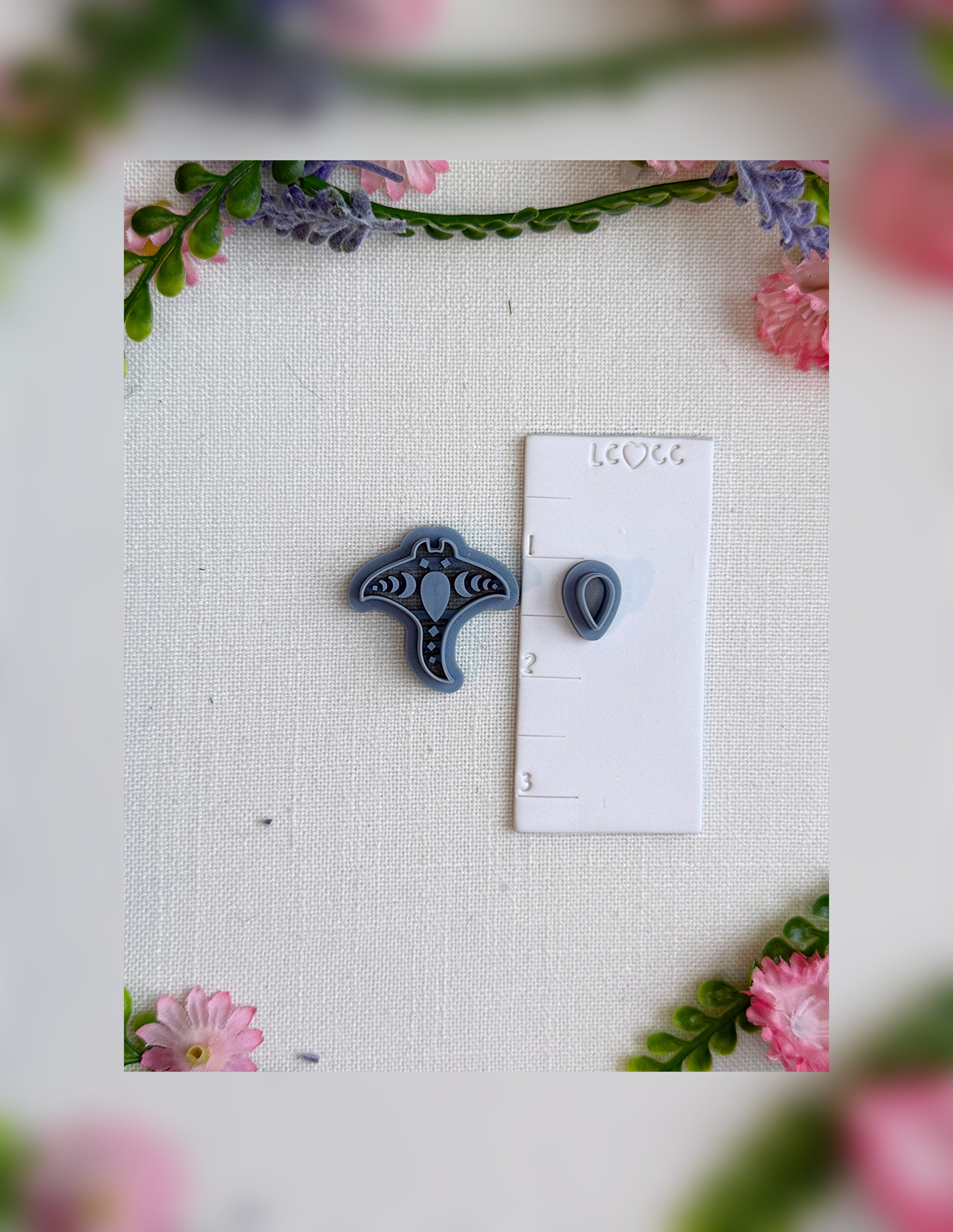 Celestial Tide Manta Ray Clay Cutter – Polymer Clay Tool