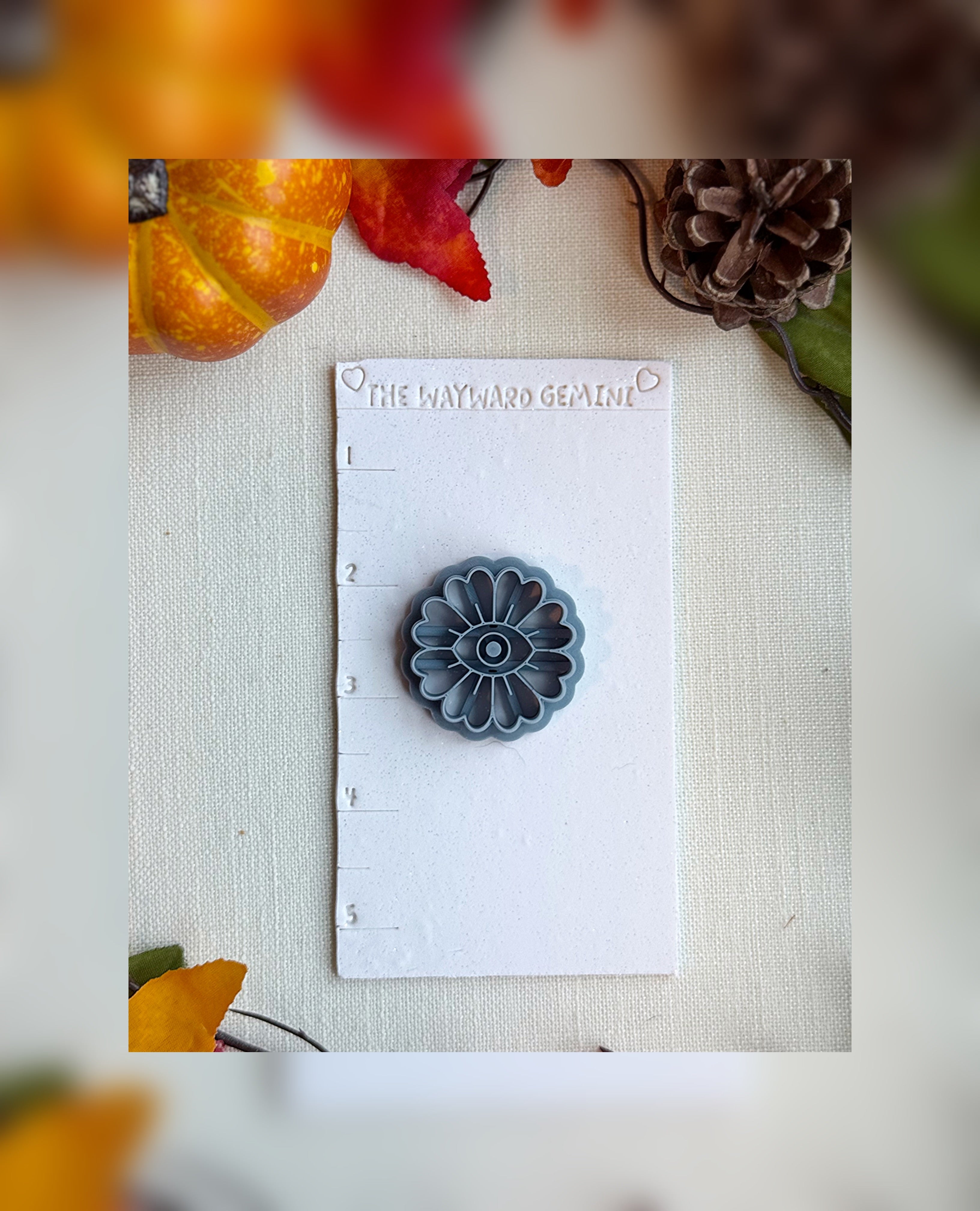 👁 Midnight Bloom Clay Cutter – Polymer Clay Tool for Halloween