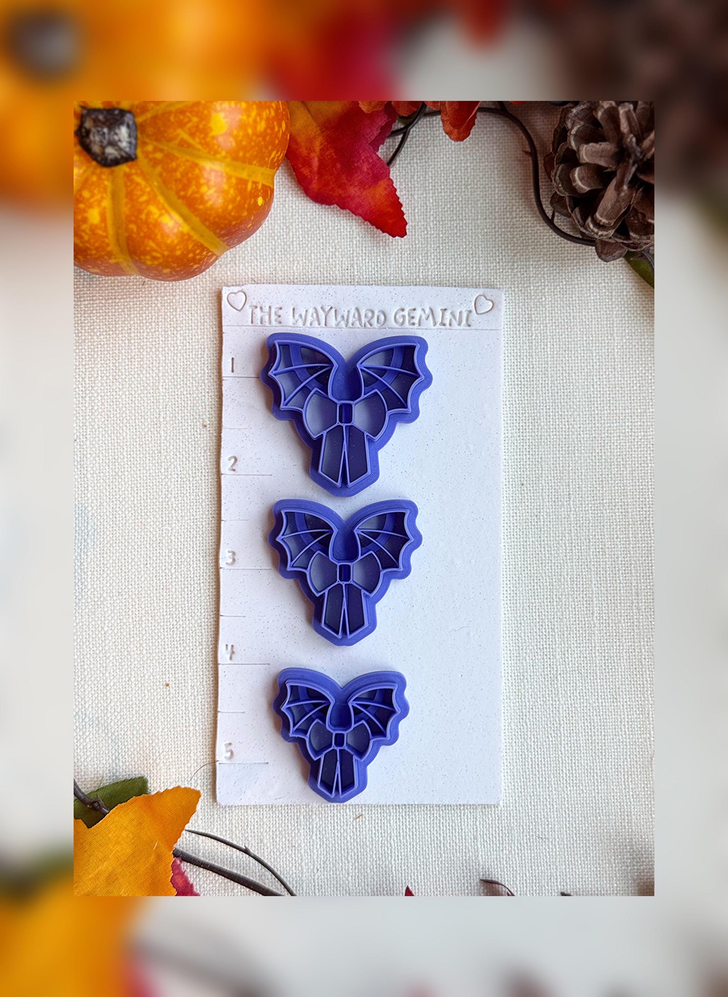 🦇 Batty Bow Clay Cutter – Polymer Clay Tool for Halloween