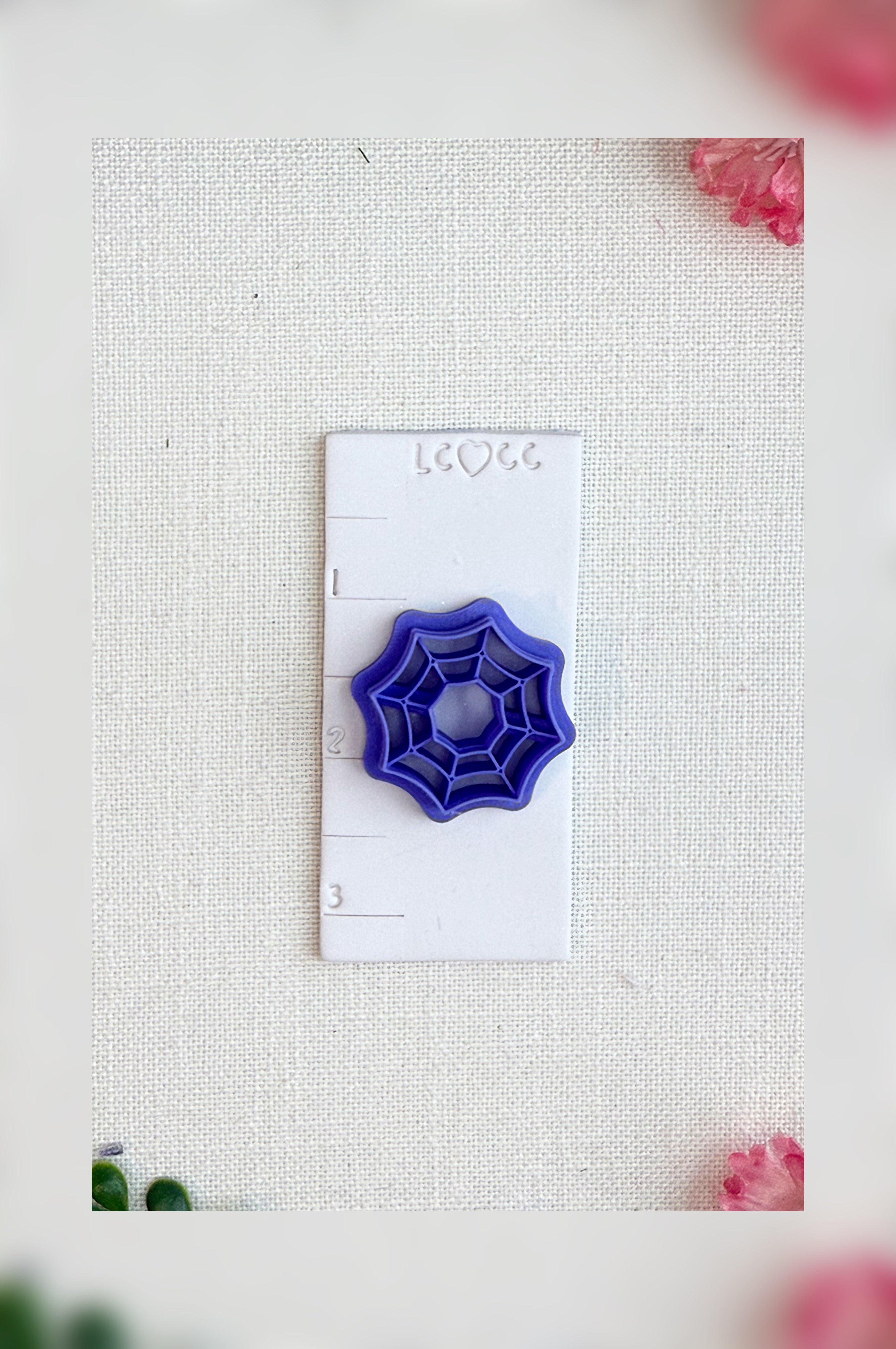 Whispering Webs Clay Cutter – Polymer Clay Tool