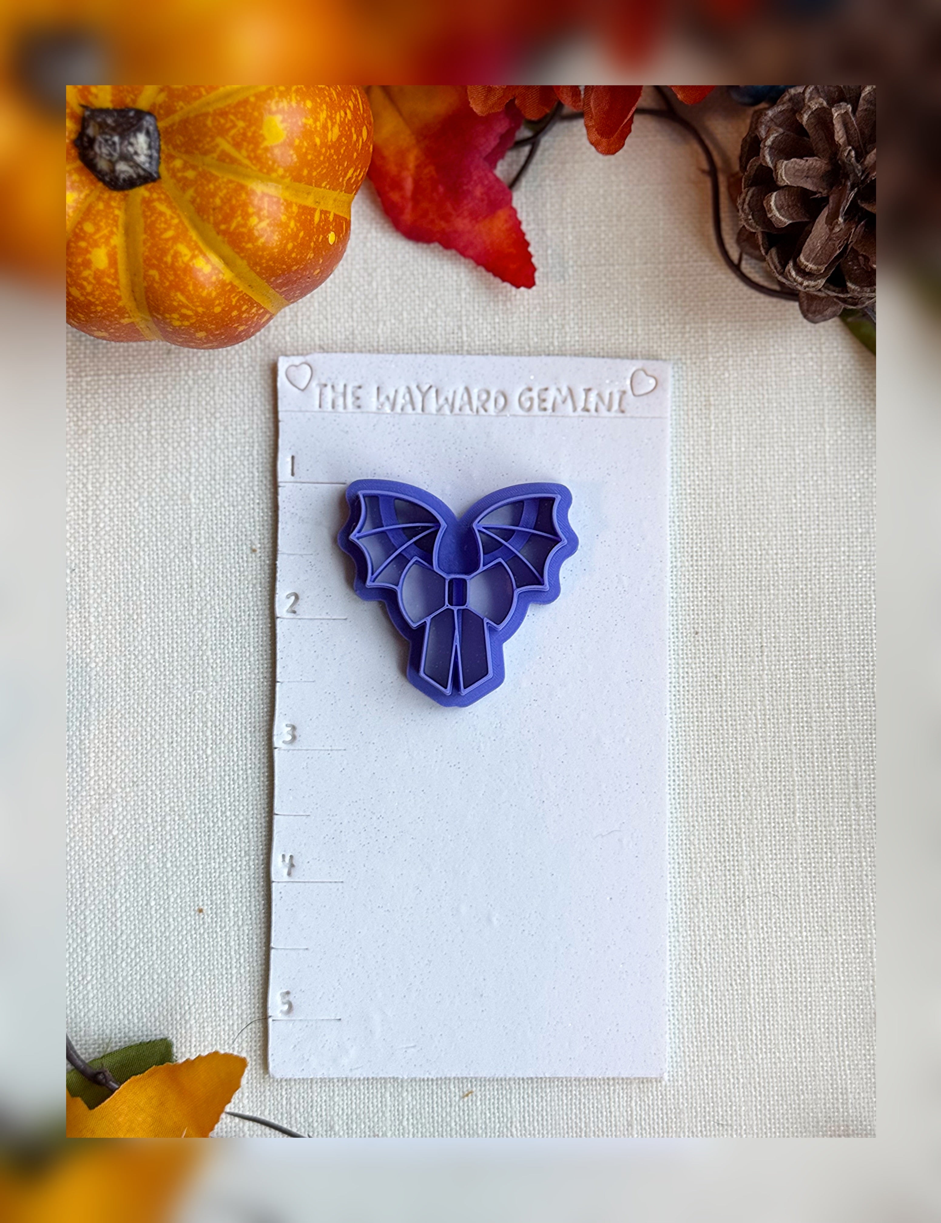 🦇 Batty Bow Clay Cutter – Polymer Clay Tool for Halloween