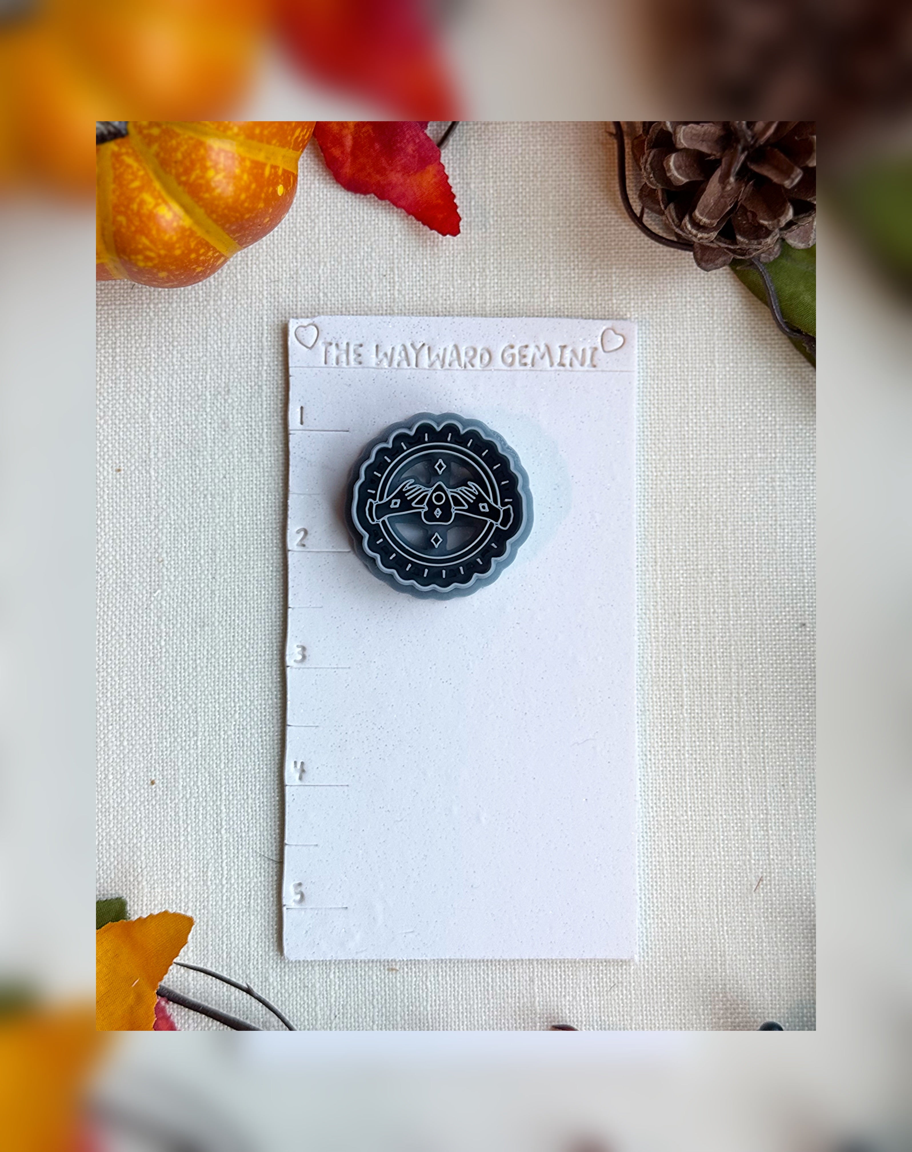🔮 Hand of Fate Clay Cutter – Polymer Clay Tool for Halloween