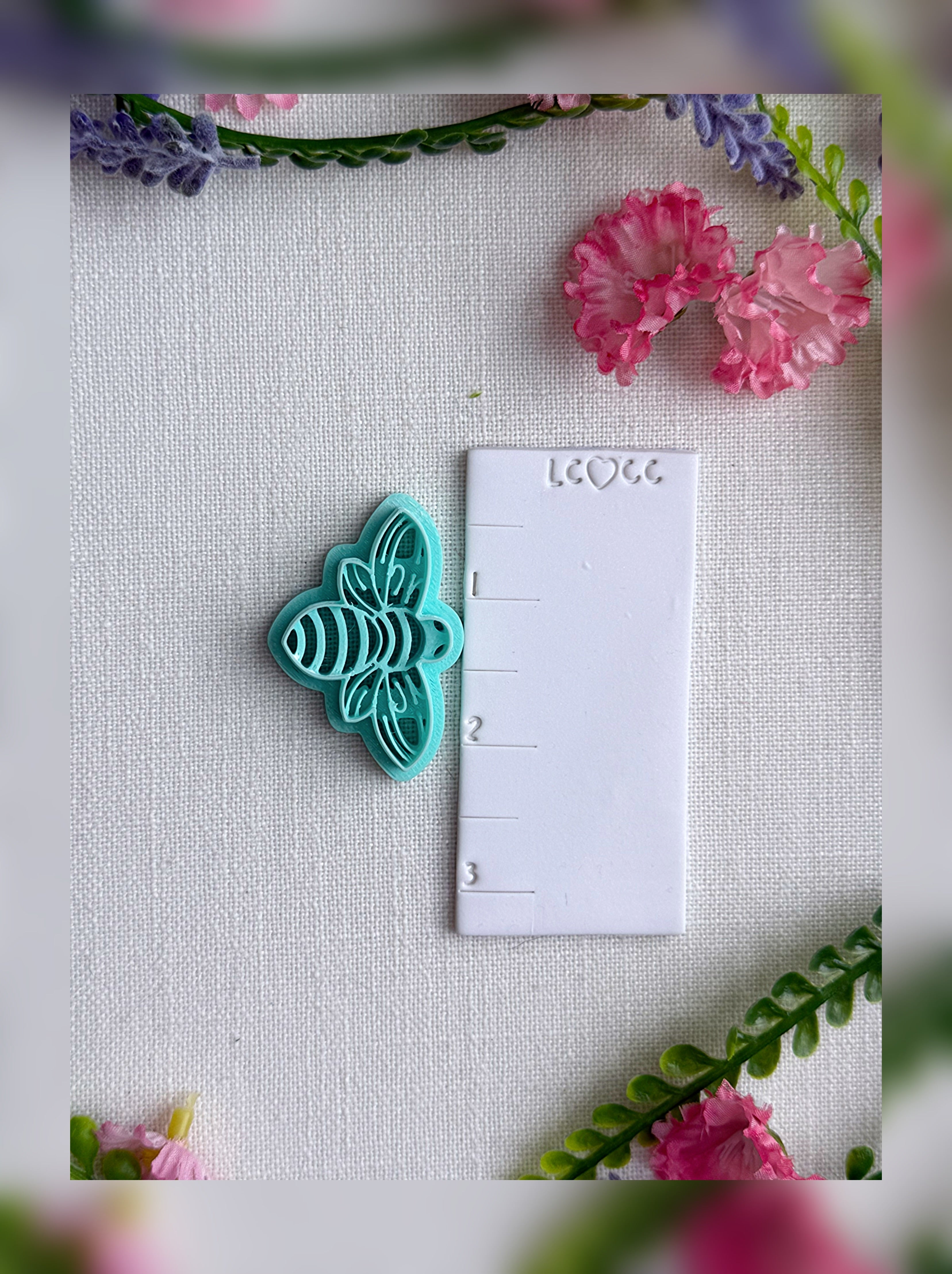 🐝Honeywhirl Bee Clay Cutter – Polymer Clay Tool