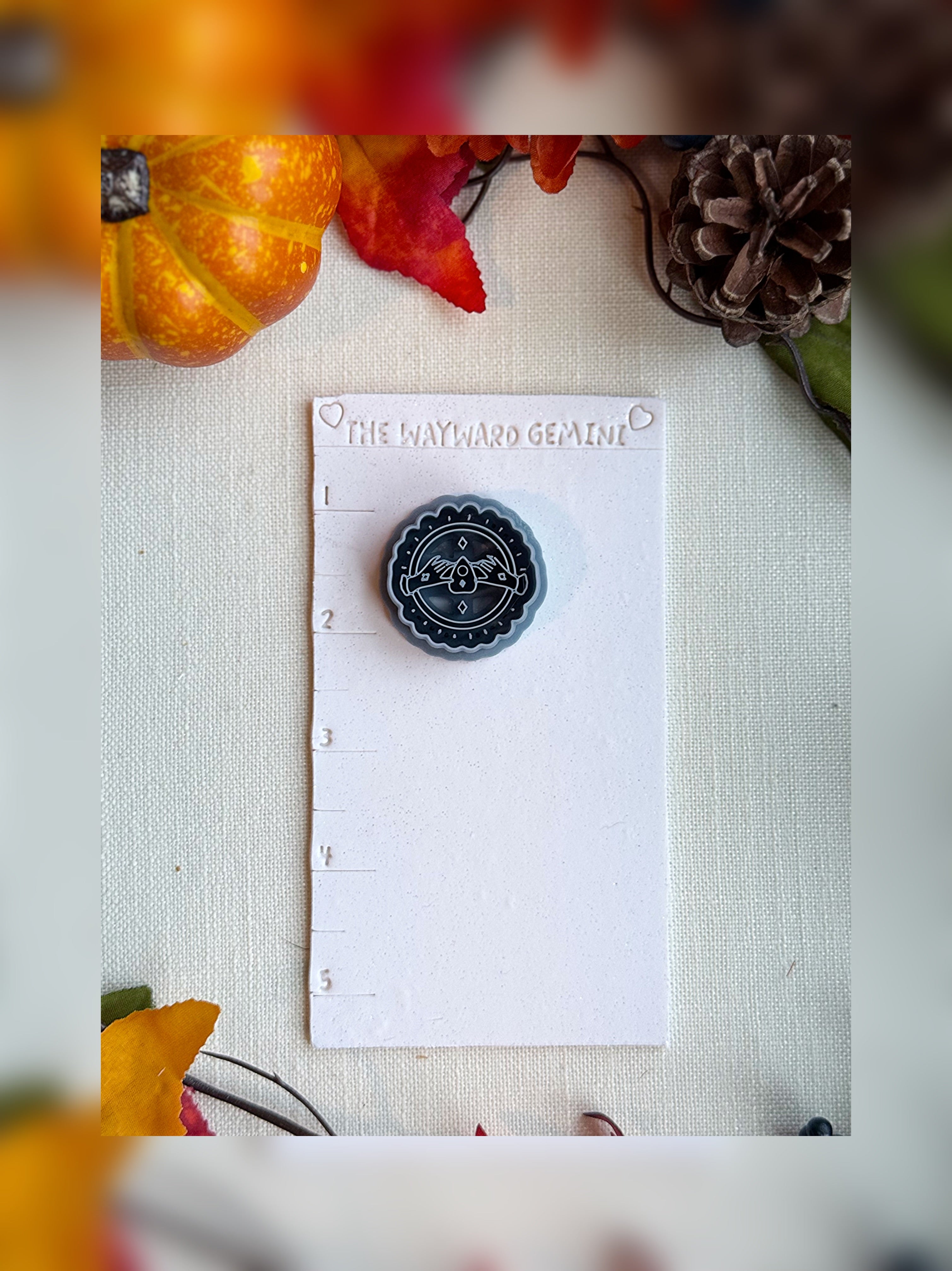 🔮 Hand of Fate Clay Cutter – Polymer Clay Tool for Halloween