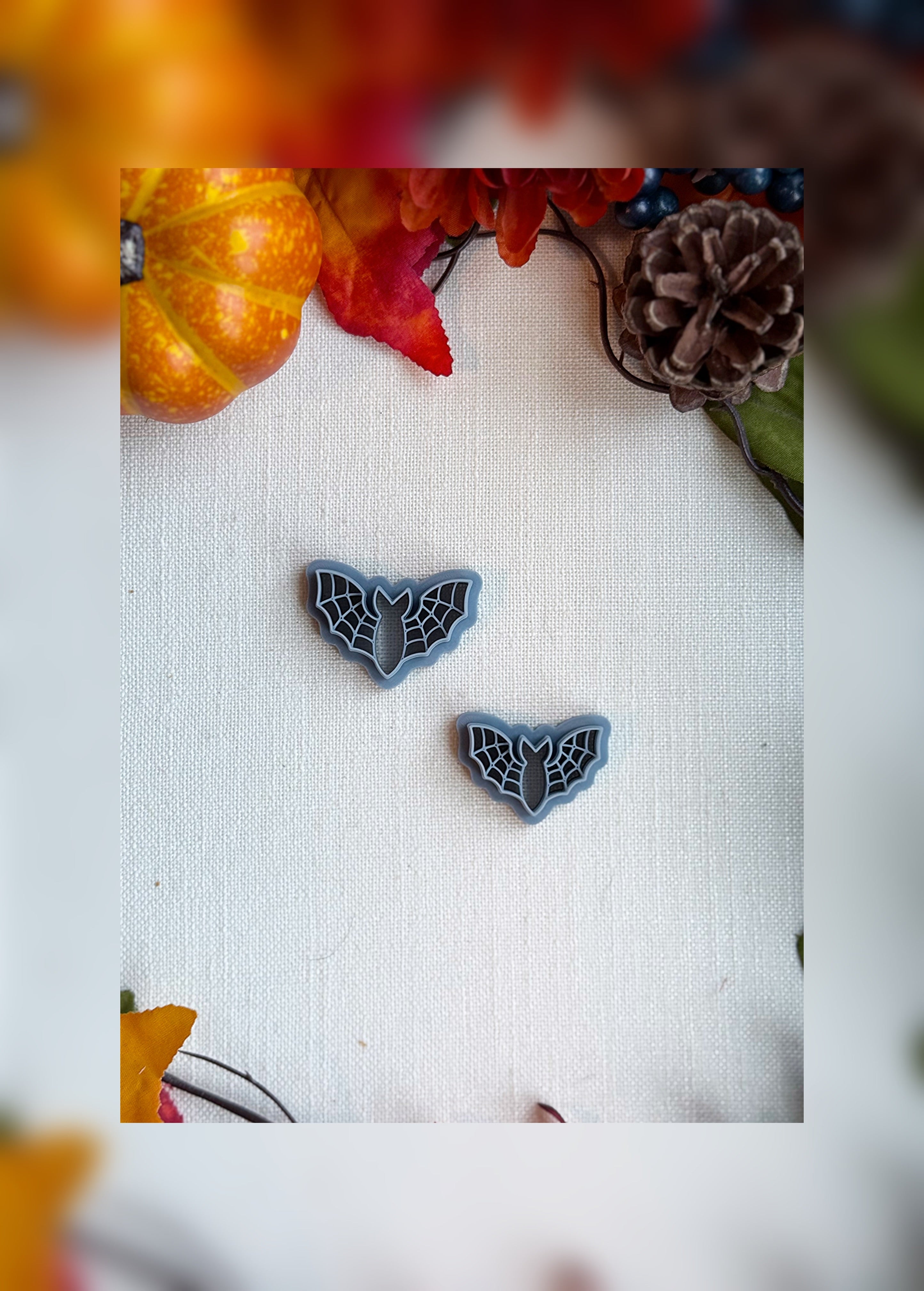 🕸️ Cobweb Wings Clay Cutter – Polymer Clay Tool for Halloween