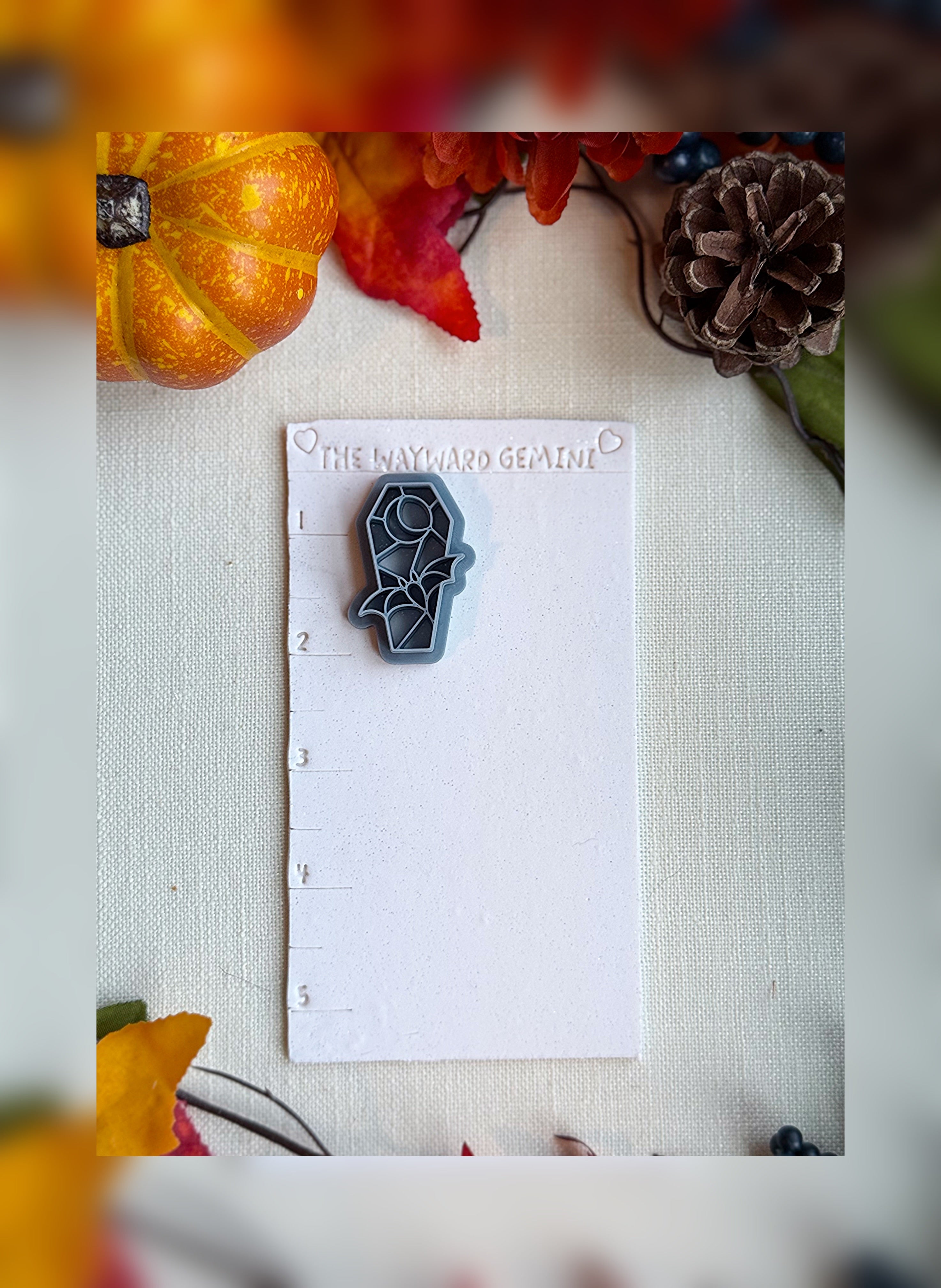 🌙 Moonrise Mausoleum Clay Cutter – Polymer Clay Tool for Halloween