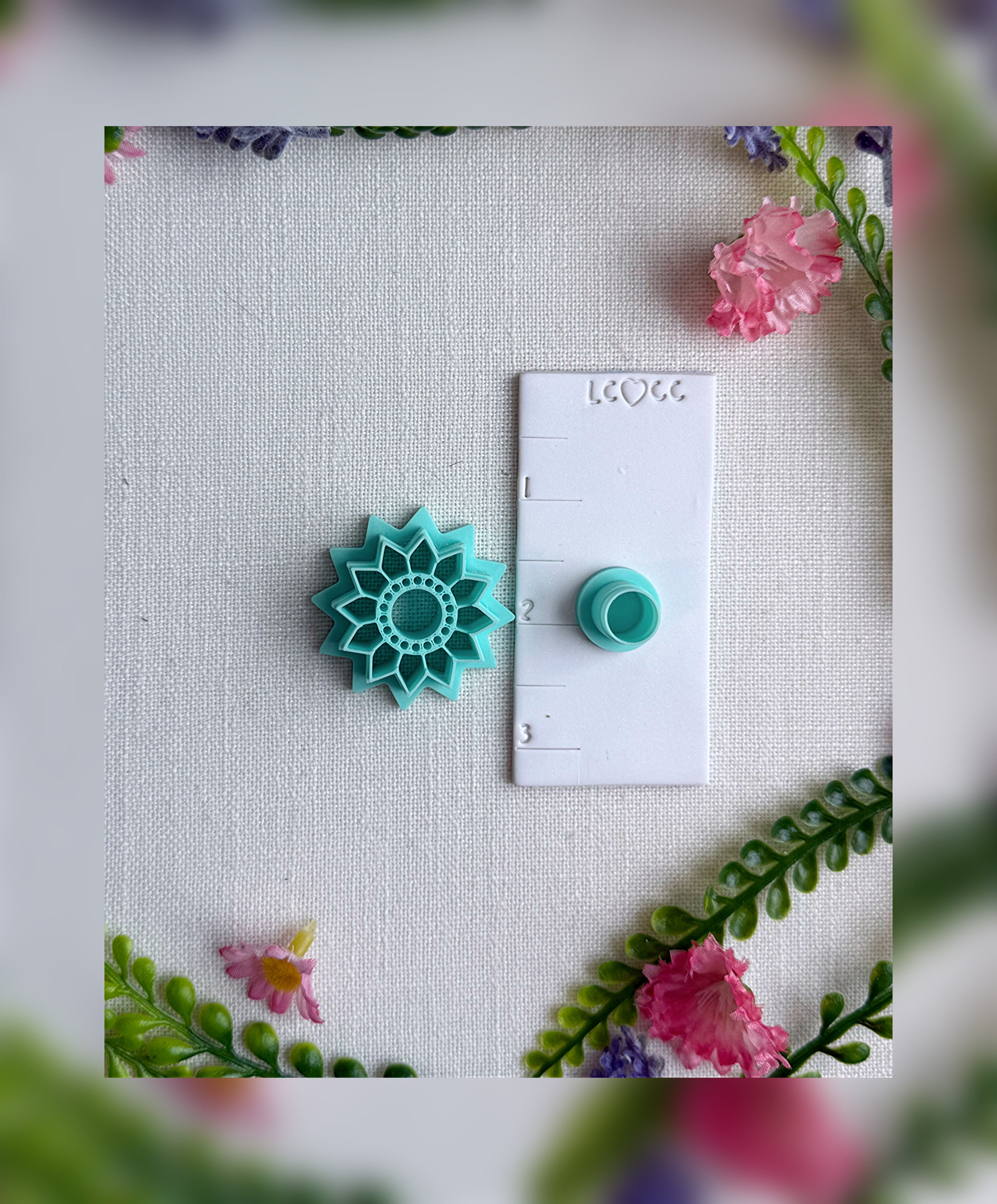 ☀️Sunspire Bloom Clay Cutter – Polymer Clay Tool