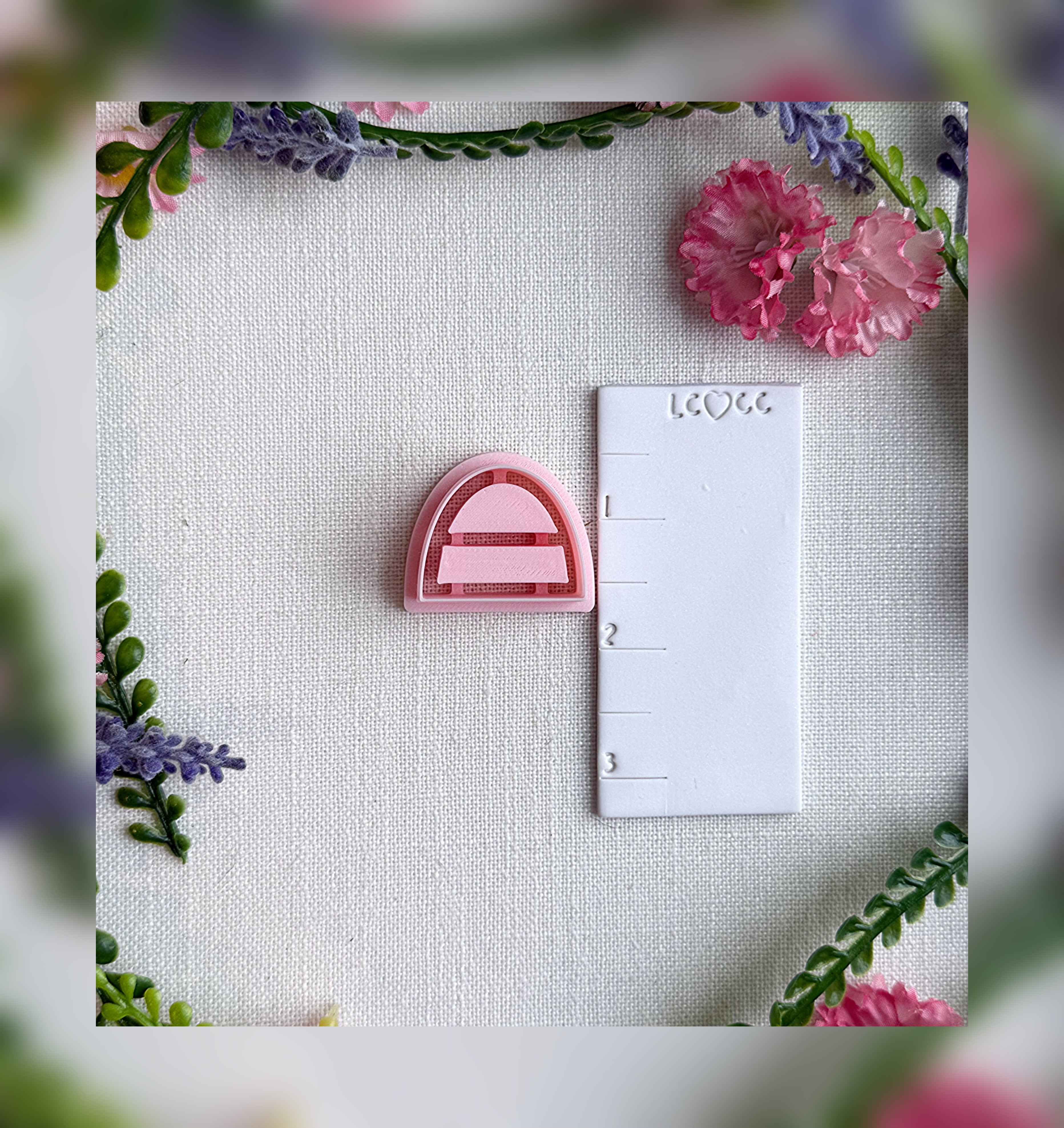 🍓 Berry Patch Shelf Clay Cutter – Polymer Clay Tool