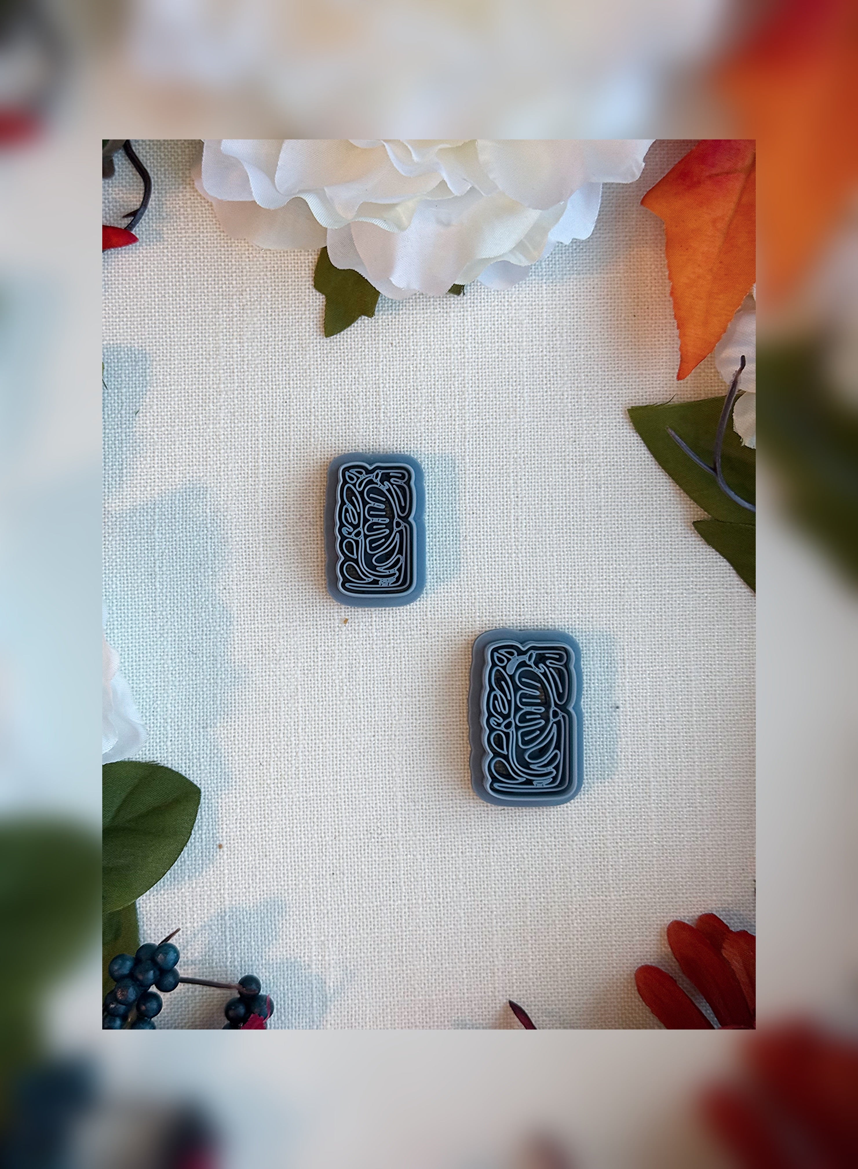 Tangled Bloom Clay Cutter – Abstract Floral Shape for Polymer Clay Earrings