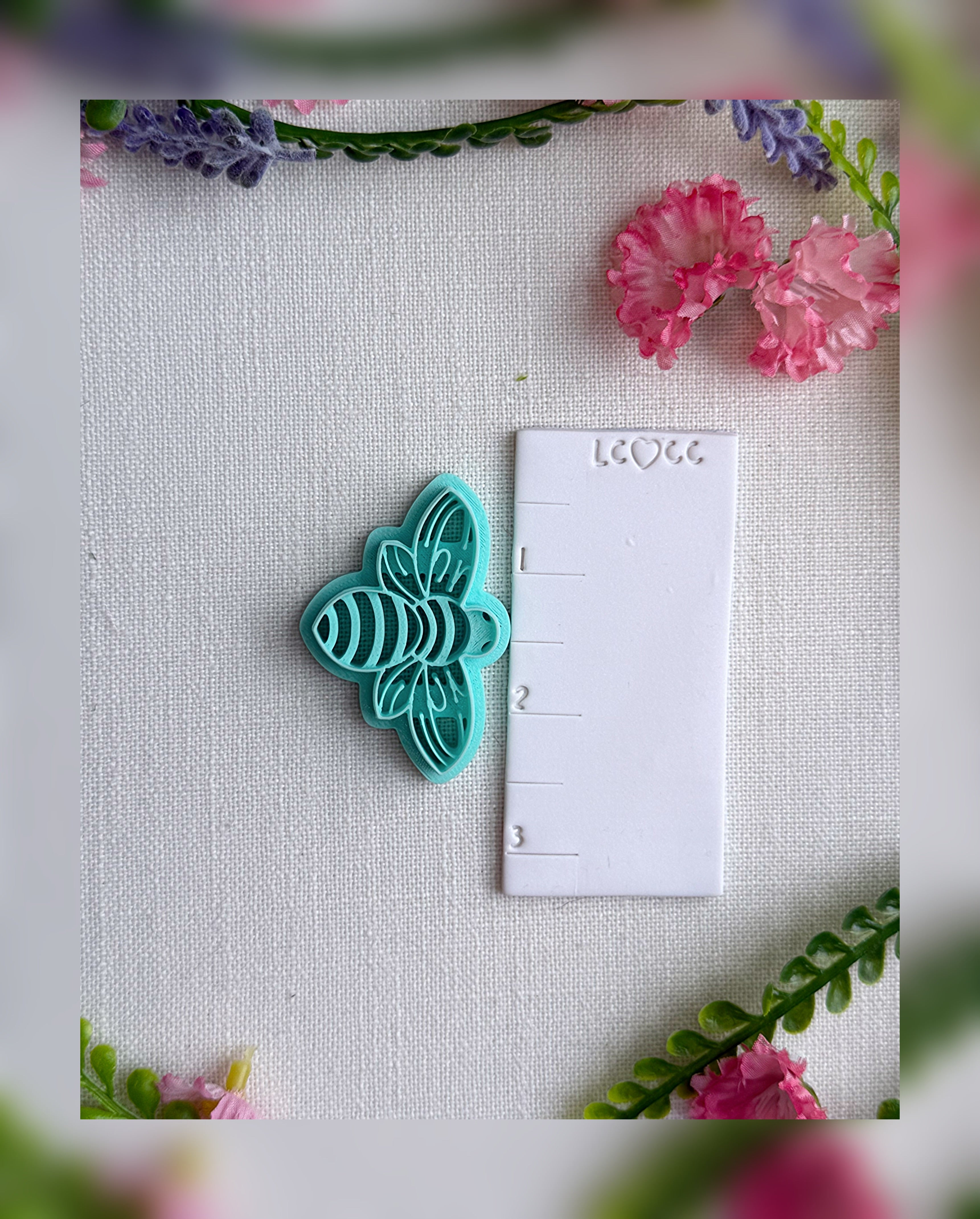 🐝Honeywhirl Bee Clay Cutter – Polymer Clay Tool