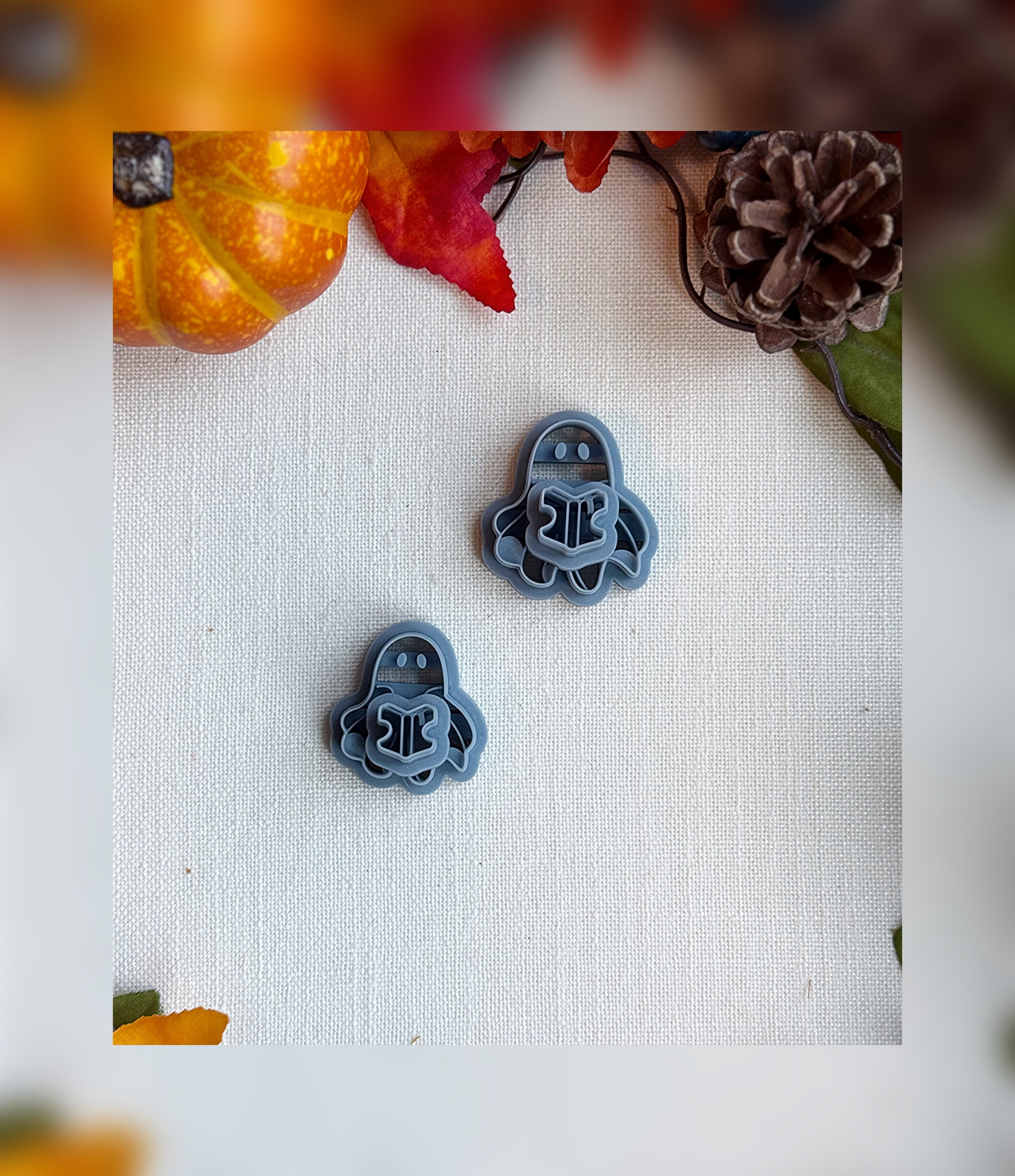 📚 Boo-kworm Clay Cutter Set – Polymer Clay Tools for Halloween (2 Sizes + Layering Piece)