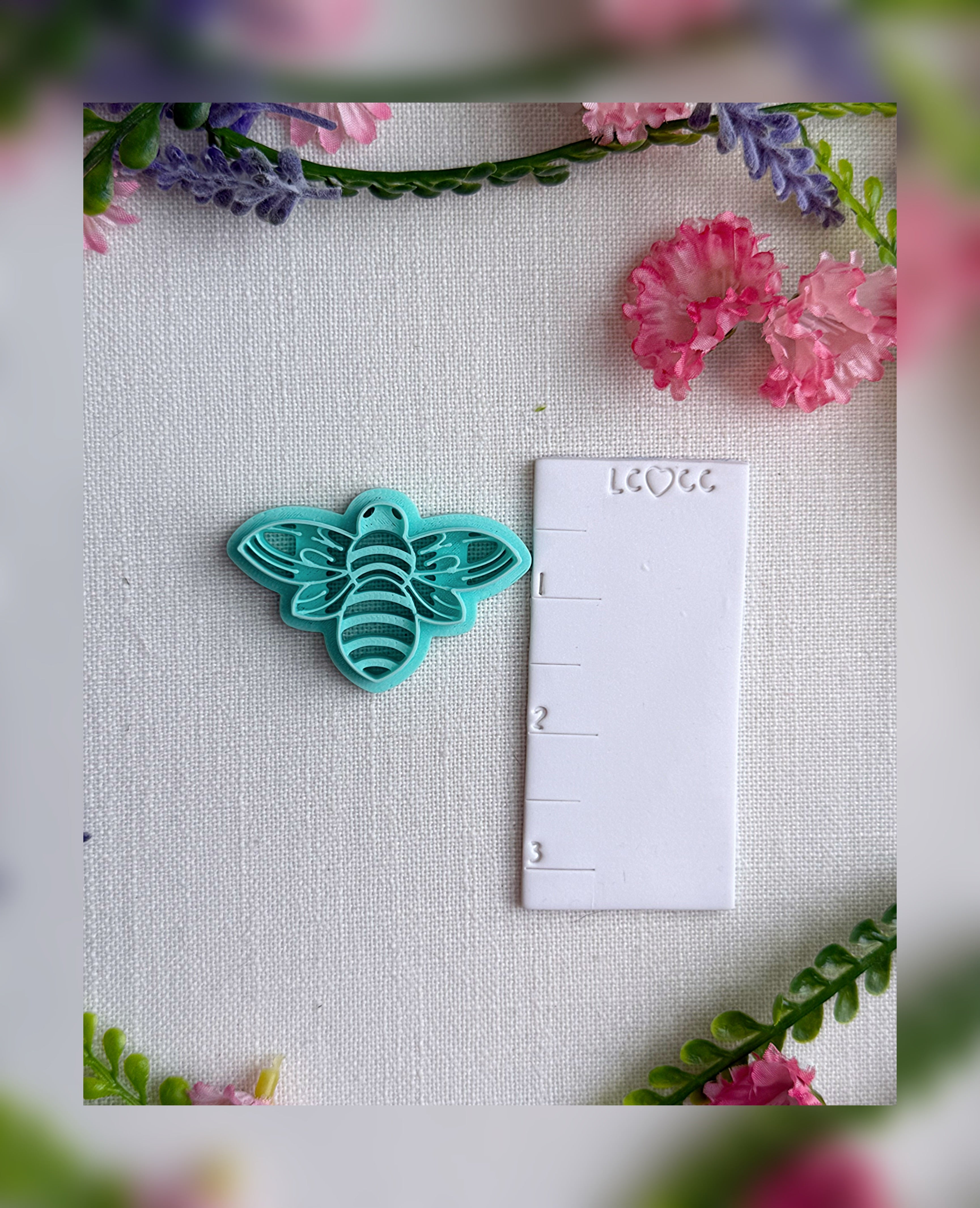🐝Honeywhirl Bee Clay Cutter – Polymer Clay Tool