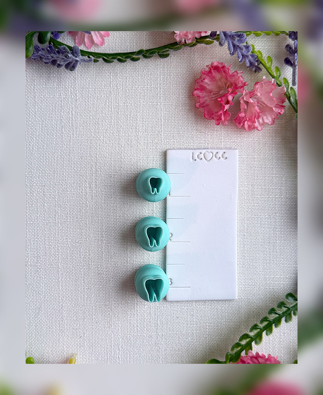 🦷 Mini Tooth Clay Cutter – Polymer Clay Tools