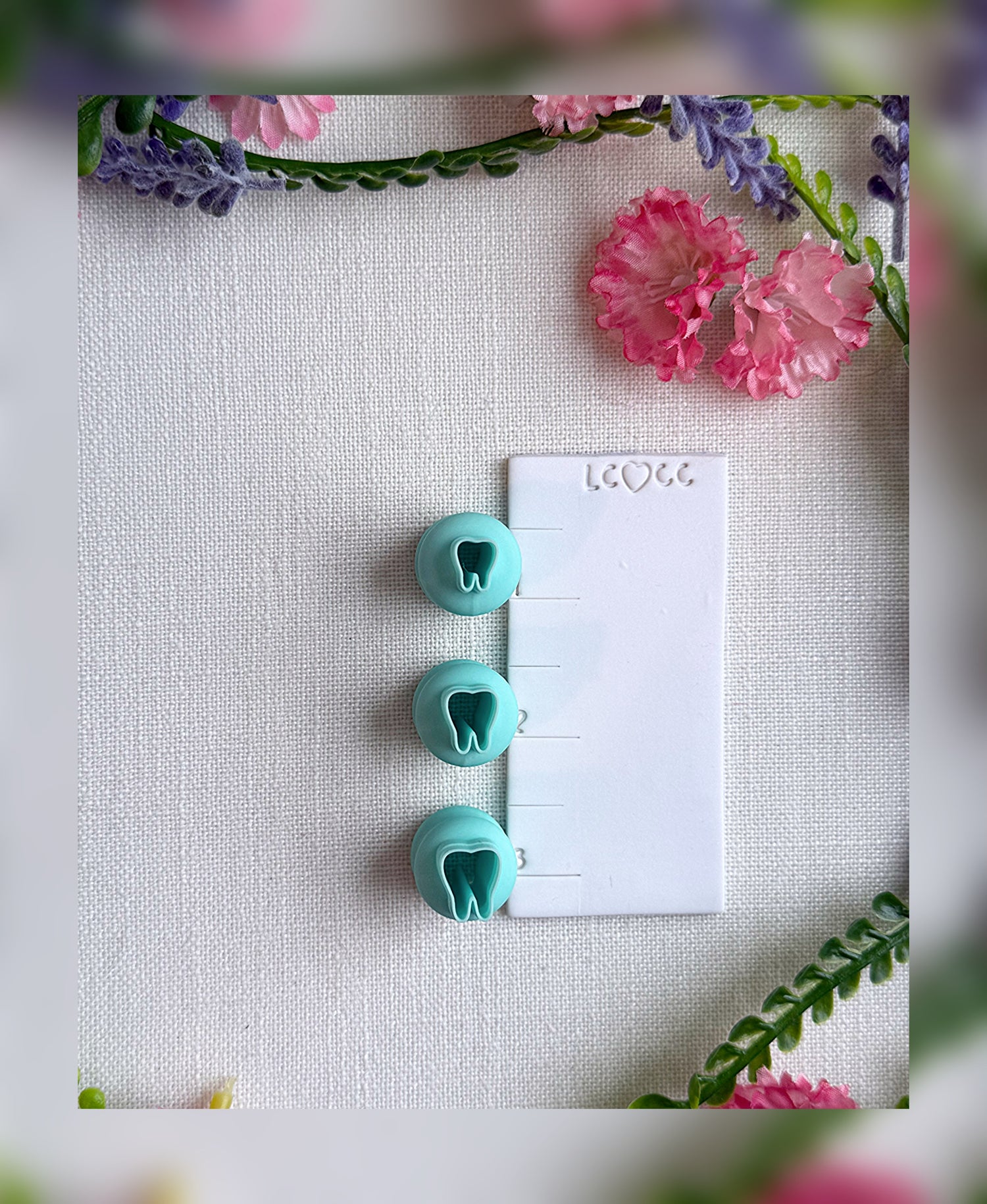 🦷 Mini Tooth Clay Cutter – Polymer Clay Tools