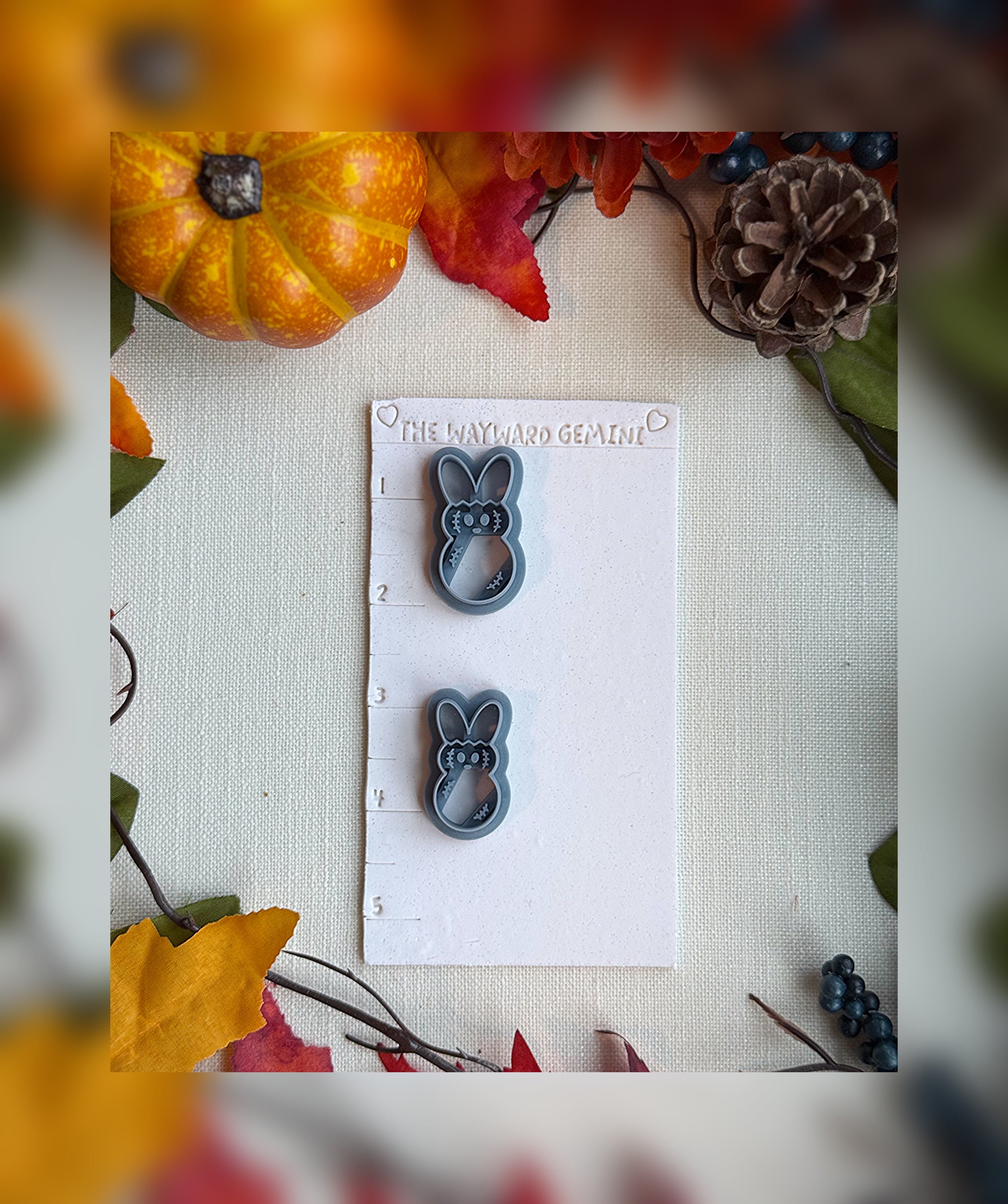 🧷 Frankie Peepstein Clay Cutter – Polymer Clay Tool for Halloween