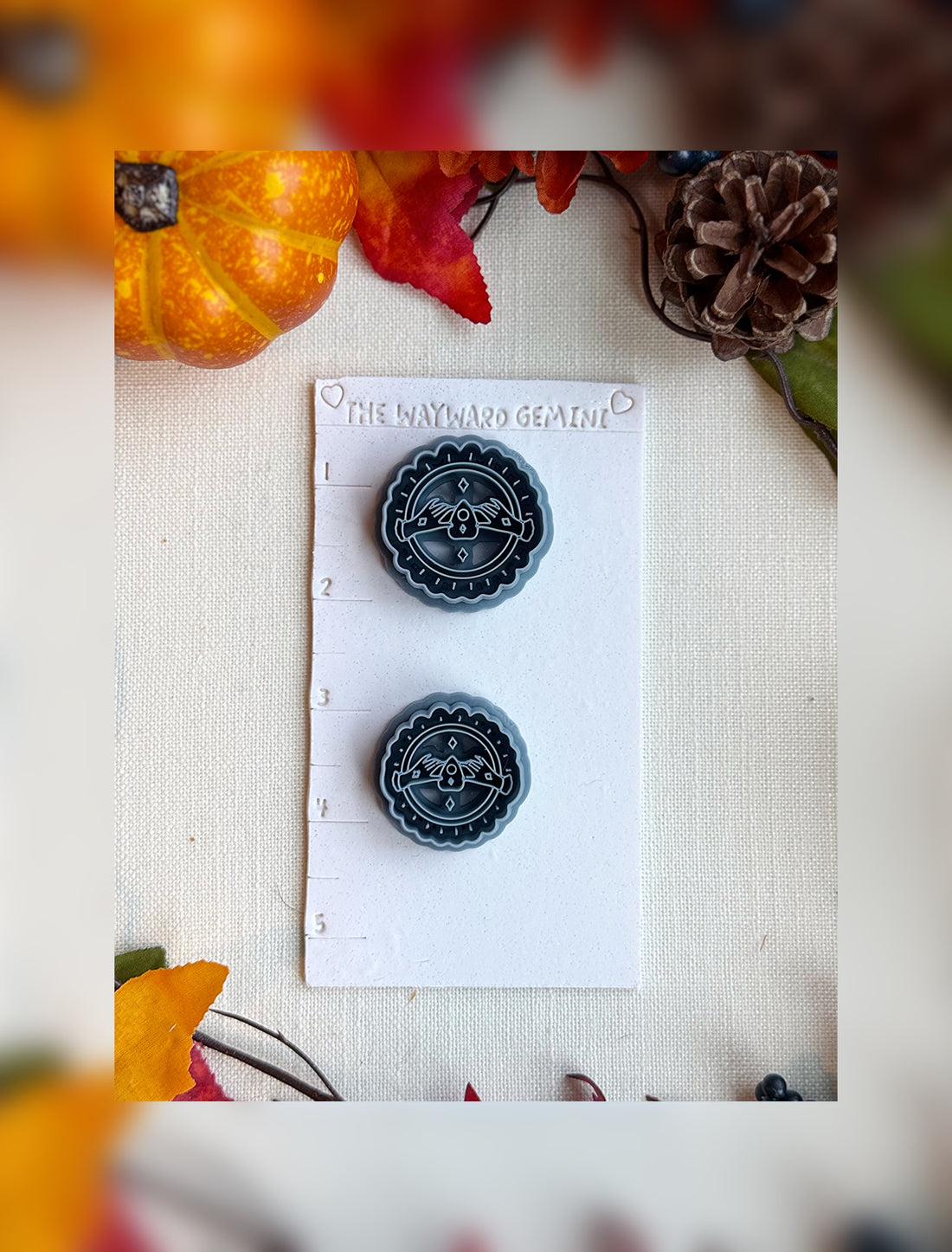 🔮 Hand of Fate Clay Cutter – Polymer Clay Tool for Halloween