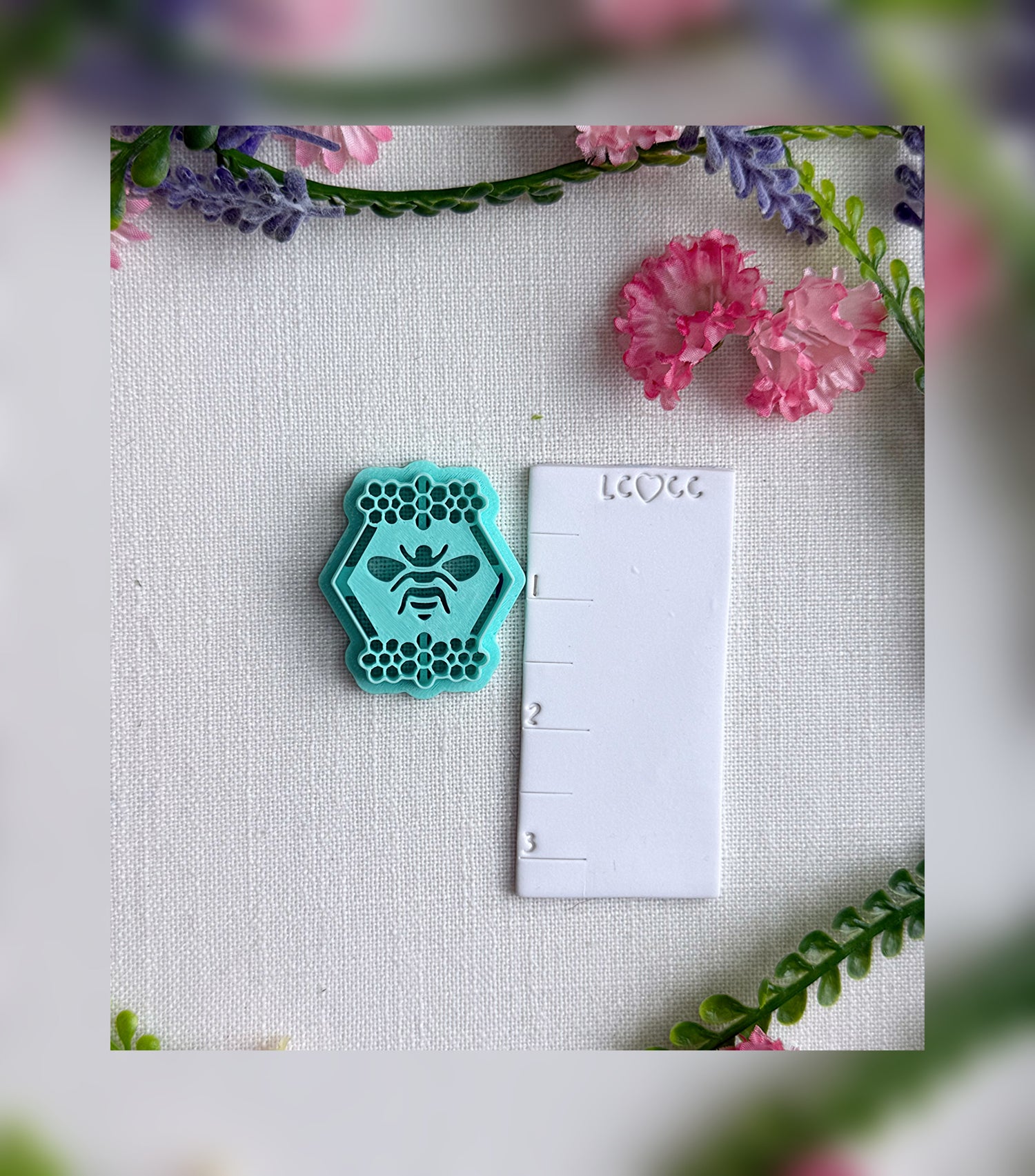 🍯Honeycomb Bee Bloom Clay Cutter – Polymer Clay Tool