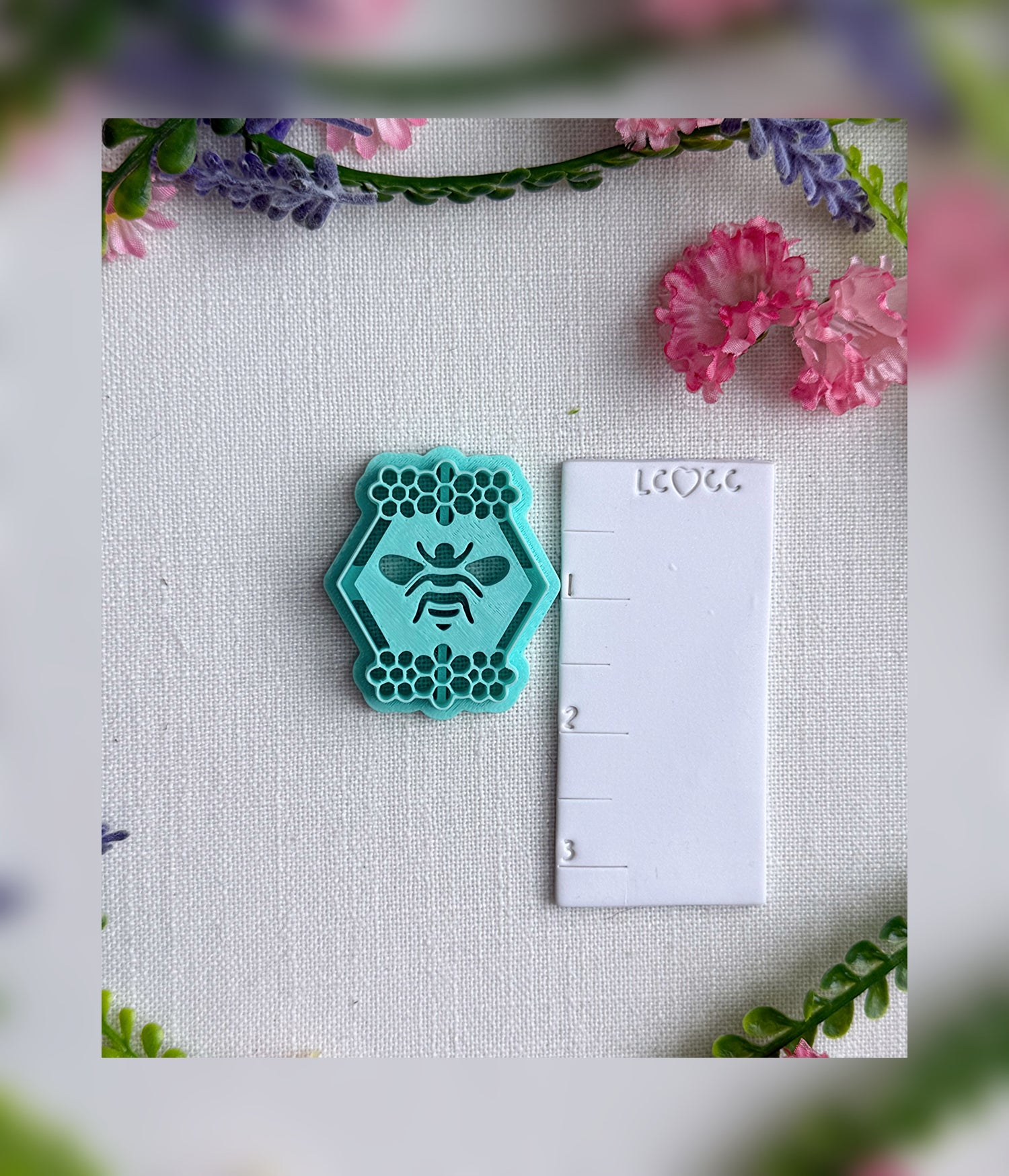 🍯Honeycomb Bee Bloom Clay Cutter – Polymer Clay Tool