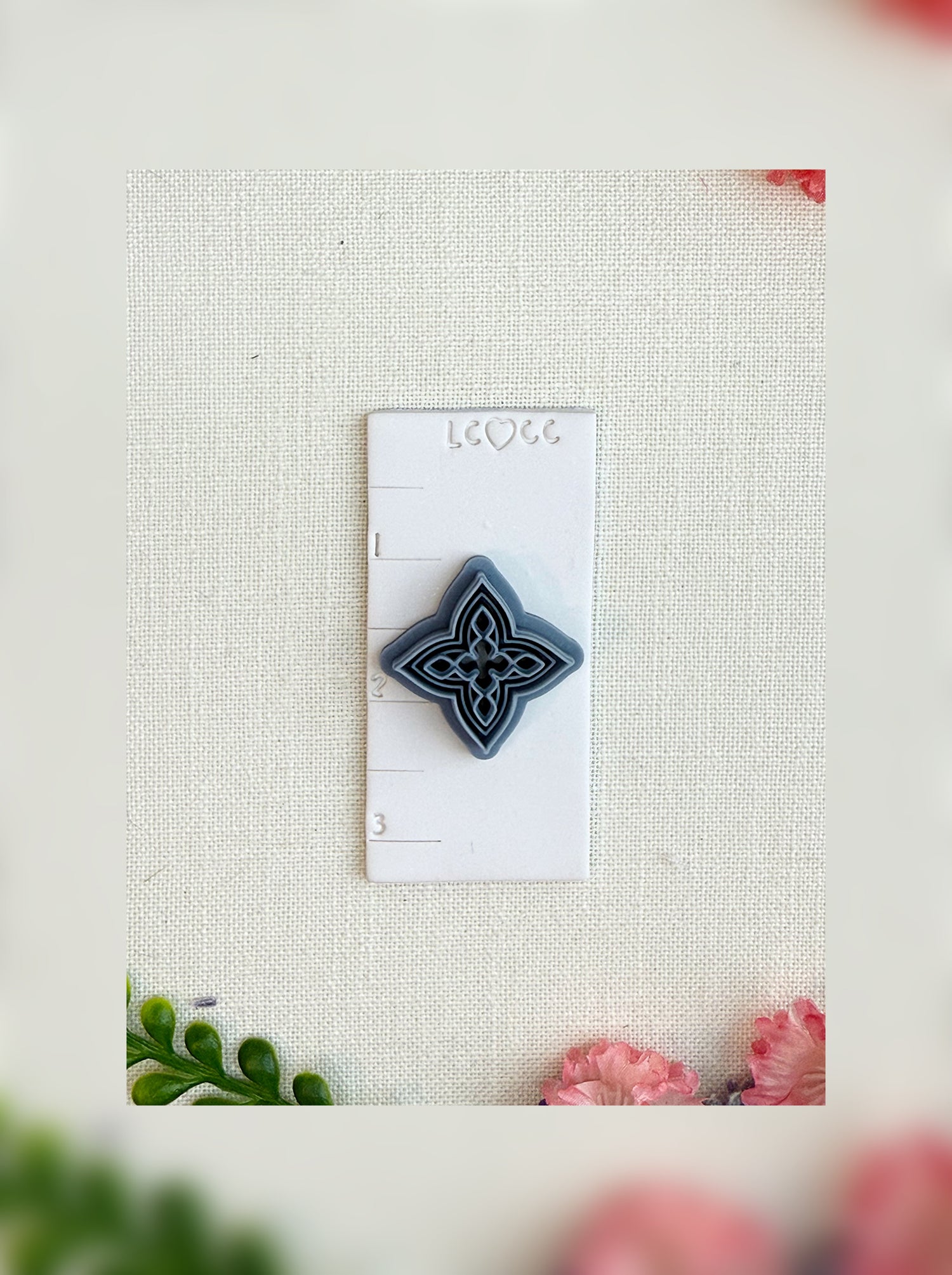 Cathedral Clover Window Clay Cutter – Polymer Clay