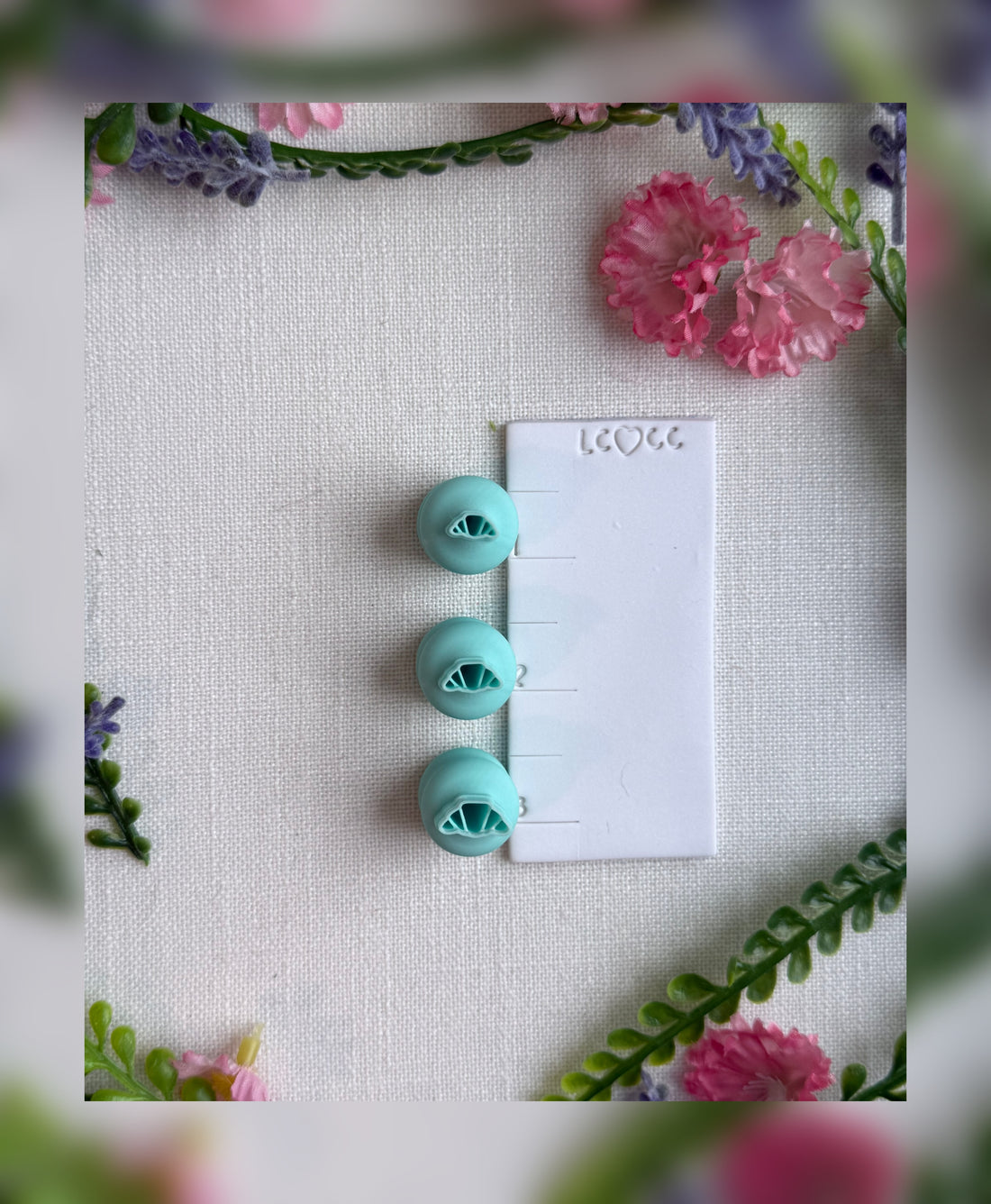 🥐Mini Croissant Clay Cutter – Polymer Clay Tool